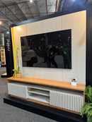 Home theater para TV de até 75 polegadas com LED e portas de correr cor 01