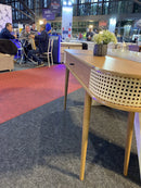 Aparador retrô 100% MDF pés palito